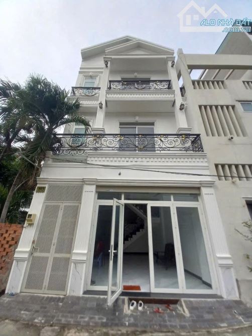 Nhà Nguyên Căn 5.5x16m – Trần Hưng Đạo Q1 – Hợp VP/Công Ty – 42tr