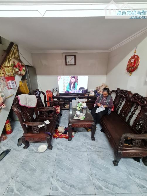 Bán nhà Quán Sứ 25m2 x 3 tầng trung tâm phố cổ giá 6,2 tỷ.