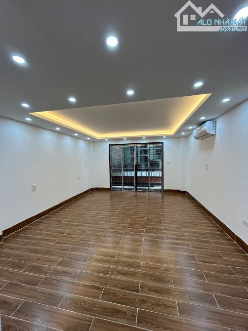 Em Bán -Nguyễn Ngọc vũ-Dt 47m-Thang Máy-Mới Koong- Nhỉnh 15 Tỷ