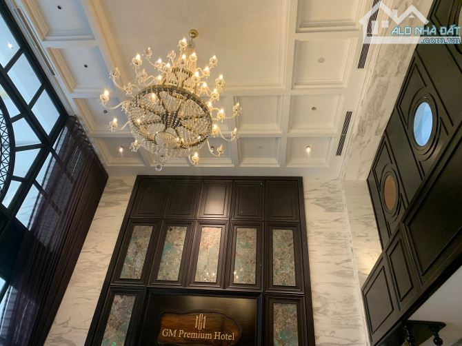 Khách sạn MP Nguyễn Trường Tộ 180m2 x 16 tầng MT 7.5m - 50p - 170 tỷ - Dòng tiền 36 tỷ/năm