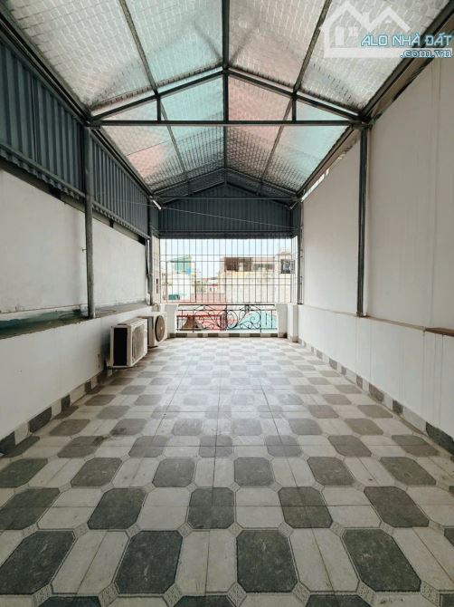 8.45 TỶ – 30/33M2 – 5 TẦNG –VÕ THI SÁU– TRẦN KHÁT CHÂN – LÒ ĐÚC