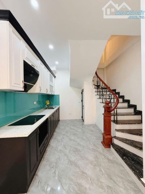 8.45 TỶ – 30/33M2 – 5 TẦNG –VÕ THI SÁU– TRẦN KHÁT CHÂN – LÒ ĐÚC