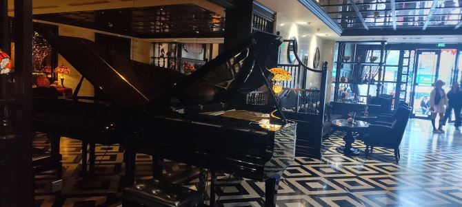 Khách sạn MP Nguyễn Trường Tộ 180m2 x 16 tầng MT 7.5m - 50p - 170 tỷ - Dòng tiền 36 tỷ/năm