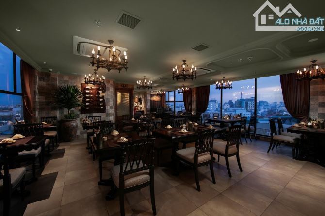 Khách sạn MP Nguyễn Trường Tộ 180m2 x 16 tầng MT 7.5m - 50p - 170 tỷ - Dòng tiền 36 tỷ/năm