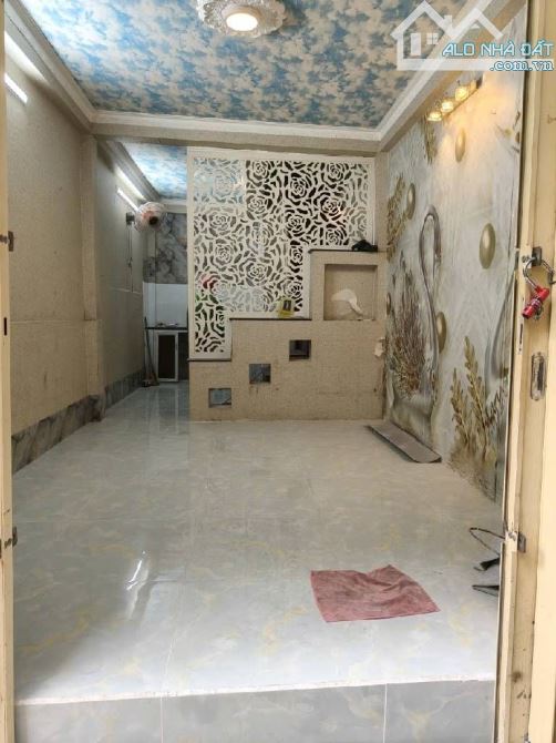 QUẬN 7 – 3 TỶ 1 - NHÀ 2 TẦNG - 2PN NGAY PHÚ MỸ HƯNG - 2