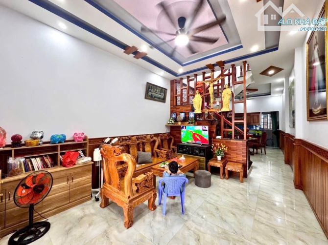 Bán nhà 1 trệt 1 lầu sổ riêng thổ cư p. Trảng Dài - 2