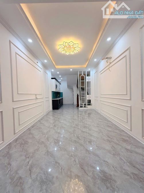 8.45 TỶ – 30/33M2 – 5 TẦNG –VÕ THI SÁU– TRẦN KHÁT CHÂN – LÒ ĐÚC