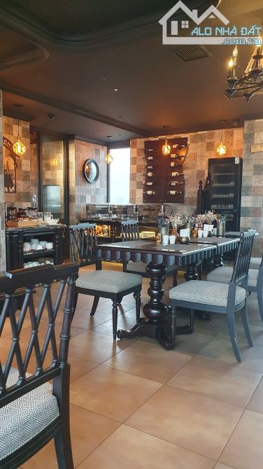 Khách sạn MP Nguyễn Trường Tộ 180m2 x 16 tầng MT 7.5m - 50p - 170 tỷ - Dòng tiền 36 tỷ/năm