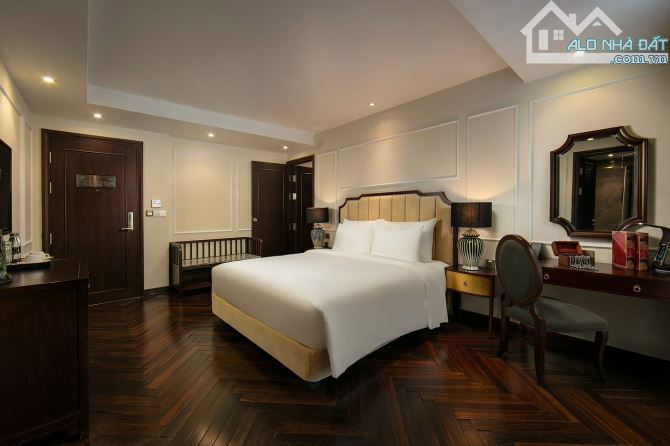 Khách sạn MP Nguyễn Trường Tộ 180m2 x 16 tầng MT 7.5m - 50p - 170 tỷ - Dòng tiền 36 tỷ/năm