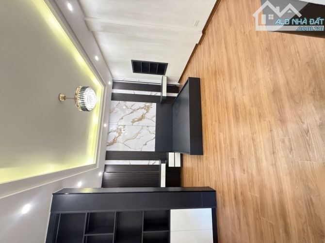 7.5 tỷ 40m2 x 5 tầng trung tâm Hai Bà Trưng