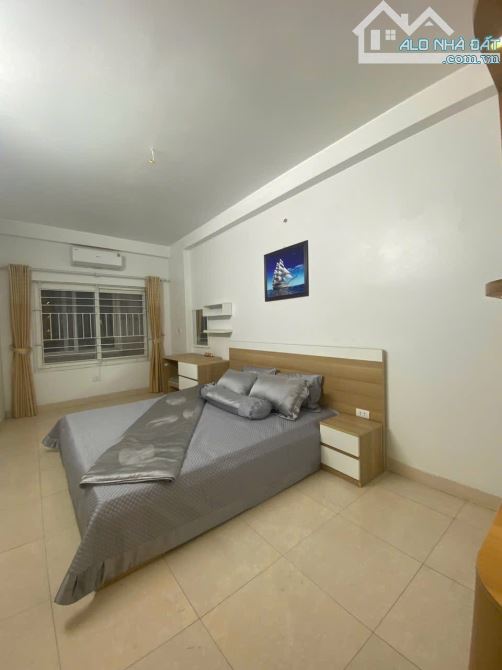 Chỉ 7,9 tỷ - Phố Khương Hạ - Gần đường vành đai 2.5, Gần Ôtô tránh, 35m2*4T.