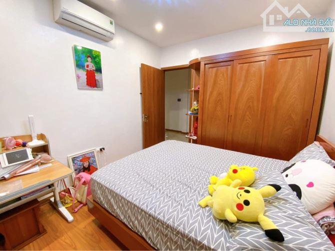 Bán nhà riêng mặt ngõ thông phố Đào Tấn, 30m2, 6 tầng, MT 3,6m, 7,6 tỷ