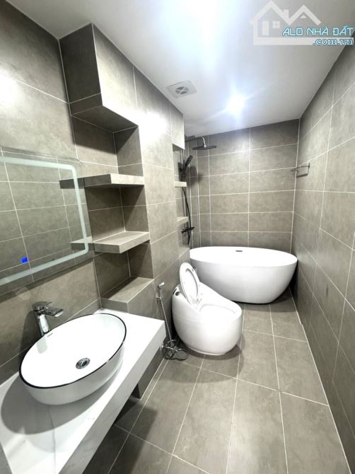 Siêu phẩm duy nhất Thái Hà - 38m x 7T - thang máy - 15m ô tô tránh - Ko quy hoạch - 13 tỷ