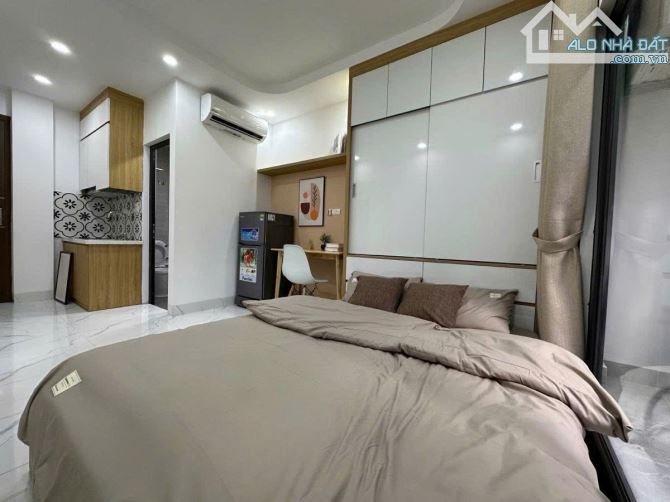 Bán Toà CHDV ngõ 279 Đội cấn, Hơn 30 Tỷ, Lô góc DT 105m, 8 tầng, 24 căn hộ, 2 tỷ/ năm