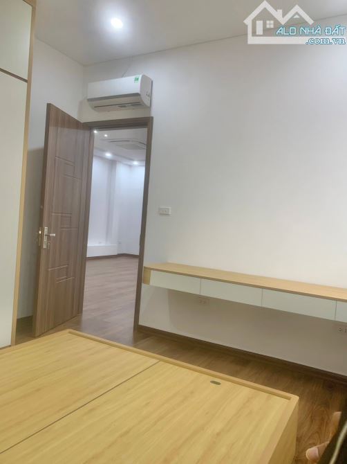 Hoàng Đạo Thành Thanh Xuân Diện tích 55/63T1m2, 6.5 Tầng, Mặt tiền 7.2m, giá 24.8 tỷ