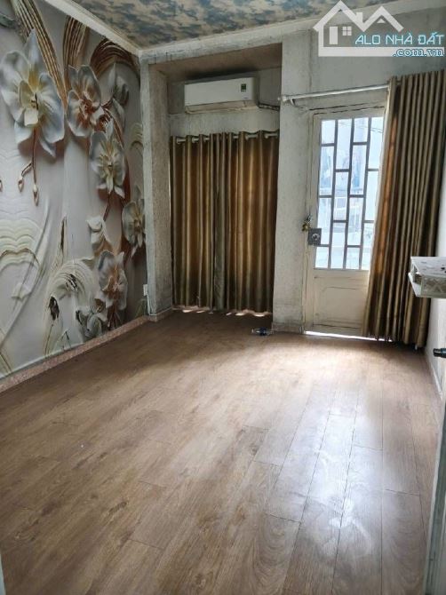 QUẬN 7 – 3 TỶ 1 - NHÀ 2 TẦNG - 2PN NGAY PHÚ MỸ HƯNG - 6