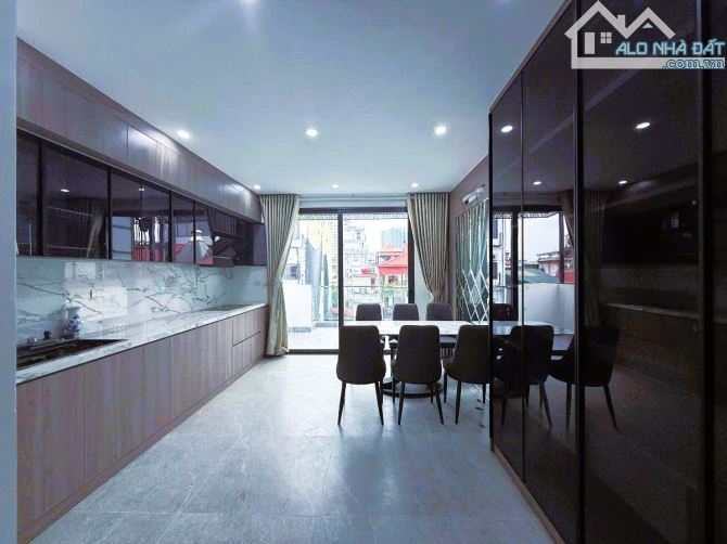 9.9 TỶ-34M2-6 TẦNG THANG MÁY-NGÕ THOÁNG-GẦN PHỐ-TRẦN KHÁT CHÂN-LÒ ĐÚC