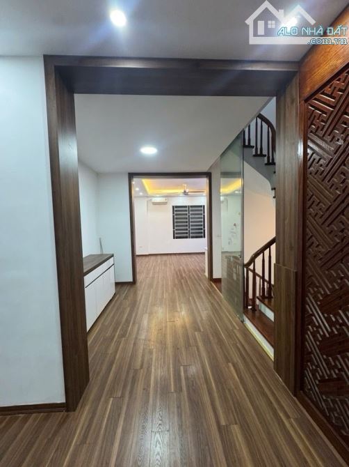 BÁN PHÂN LÔ VÍP - THÁI HÀ - ĐỐNG ĐA - 70 M - 5 TẦNG - MẶT TIỀN 4.5 M - 31 TỶ - Ô TÔ CHẠY