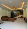 Gần Chợ,Trường Học,Gần Vin.Bán Nhà Đông Dư,Dt 35m,Giá 5.8 Tỷ.