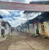 Bán đất tặng nhà Cấp 4  nhà hẻm đường Nguyễn Hữu Thấu – Giá 3,3 tỷ  • Vị trí: Hẻm Nguyễn H