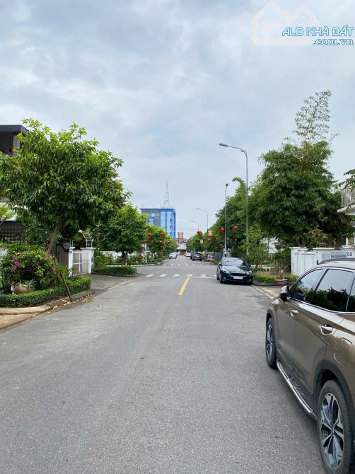 BÁN BIỆT THỰ SIÊU ĐẸP, PHÚC LỘC VIÊN. AN NINH-ĐẲNG CẤP-TÀI LỘC. 150 M2. 17 TỶ, CÓ TL