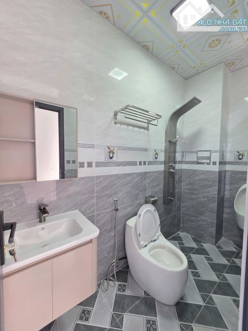 20Tỷ__6x20m🔥👉TÒA NHÀ 6 TẦNG HOÀN CÔNG__CÓ THANG MÁY__Mặt Tiền Lê Hồng Phong 18m - 9