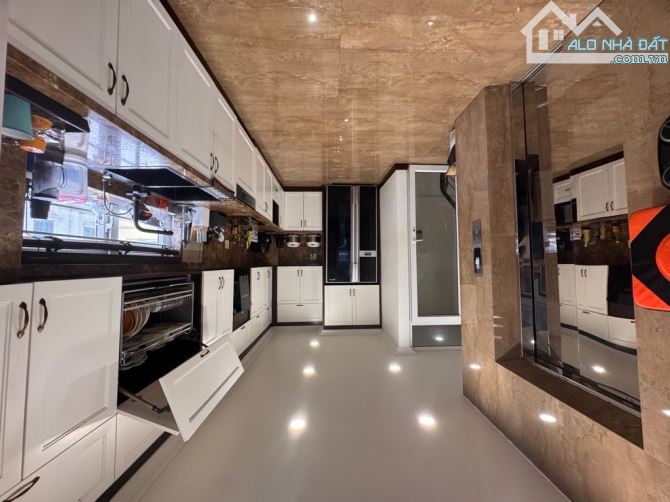 MP LÊ TRỌNG TẤN TX 7 TẦNG, 100M TÒA NHÀ VP KINH DOANH