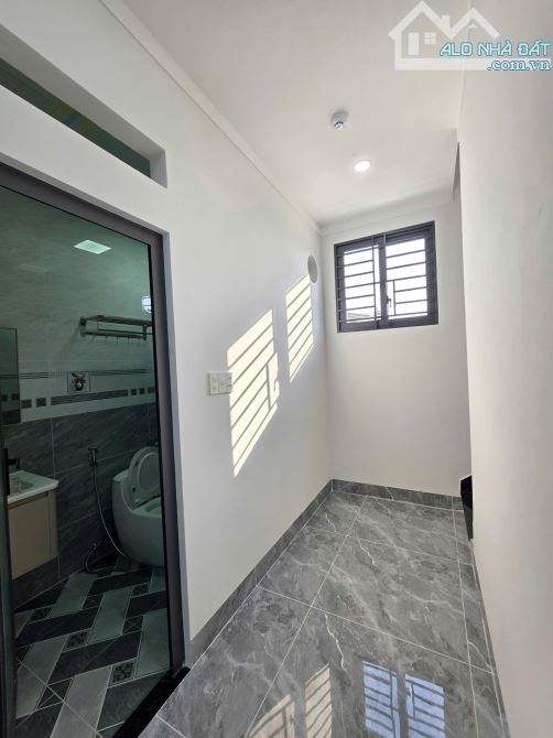 20Tỷ__6x20m🔥👉TÒA NHÀ 6 TẦNG HOÀN CÔNG__CÓ THANG MÁY__Mặt Tiền Lê Hồng Phong 18m - 12