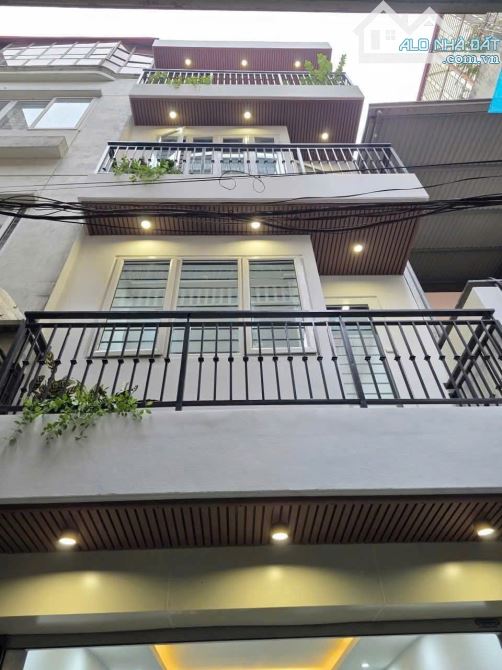 Khu phân lô ngõ 164 Lê Trọng Tấn, gara 7 chỗ, ngõ ngắn gần phố 55m2 đẹp. Giá 17.8 tỷ