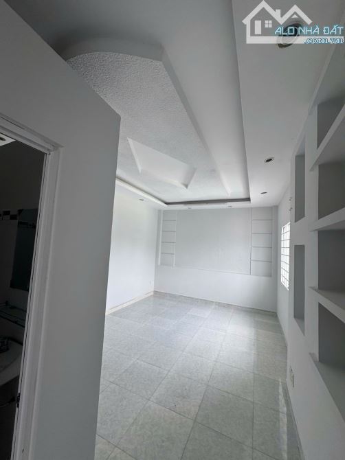 Bán CHDV 4 tầng, Huỳnh Tấn Phát. 105m2, ngang 5.5m, dòng tiền sẵn, hxh. Chỉ 8.x tỷ - 3