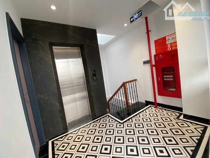 BÁN CCMN ĐỊNH CÔNG 55M, MT 6M, LÔ GÓC, 7T THANG MÁY, 15PKK, NGÕ RỘNG GẦN PHỐ, 15 TỶ