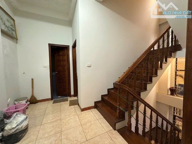 Oto 7 chỗ vào nhà, khu phân lô Tô Vĩnh Diện, lô góc sổ đẹp 60m2 x mtiền 5.9m. Giá 21 tỷ