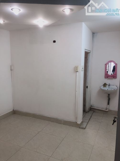 Hẻm Xe Tải 79 Âu Cơ Q11, 3.3x14, 2PN 2WC rộng rãi 13tr - 5