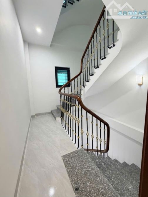 8.99 TỶ – 33M2 – NGÕ TO – 4M THOÁNG – VÕ THỊ SÁU – BẠCH MAI – HBT