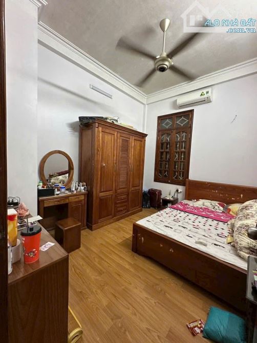 Oto 7 chỗ vào nhà, khu phân lô Tô Vĩnh Diện, lô góc sổ đẹp 60m2 x mtiền 5.9m. Giá 21 tỷ