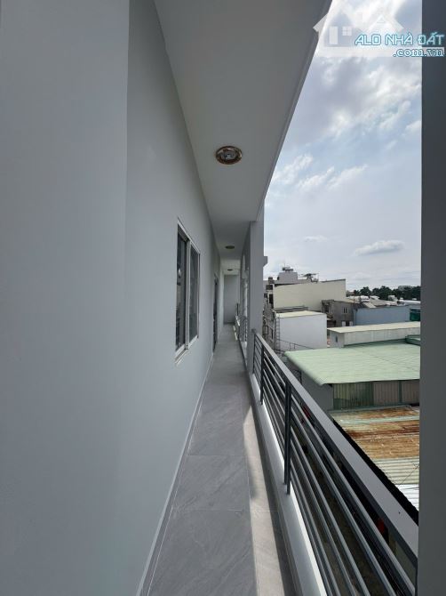 Bán CHDV 4 tầng, Huỳnh Tấn Phát. 105m2, ngang 5.5m, dòng tiền sẵn, hxh. Chỉ 8.x tỷ - 6