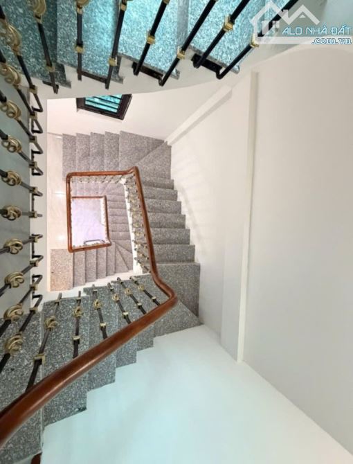 8.99 TỶ – 33M2 – NGÕ TO – 4M THOÁNG – VÕ THỊ SÁU – BẠCH MAI – HBT