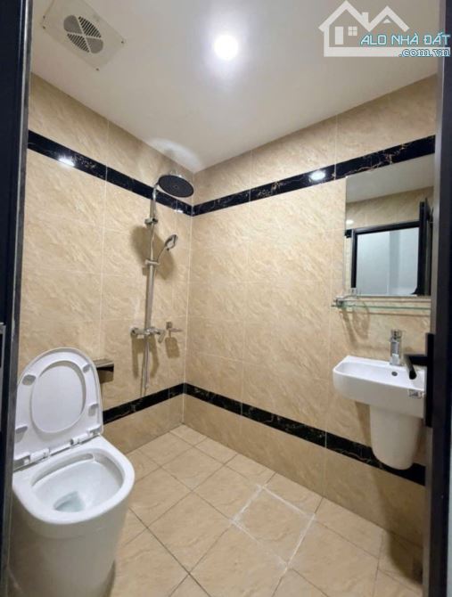 8.99 TỶ – 33M2 – NGÕ TO – 4M THOÁNG – VÕ THỊ SÁU – BẠCH MAI – HBT