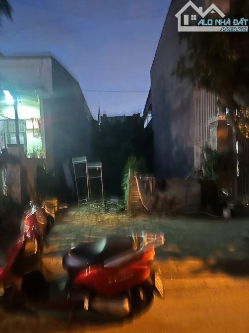 💥💥BÁN LÔ ĐẤT NHÂN HOÀ 6 - HOÀ XUÂN - giá 6 tỷ