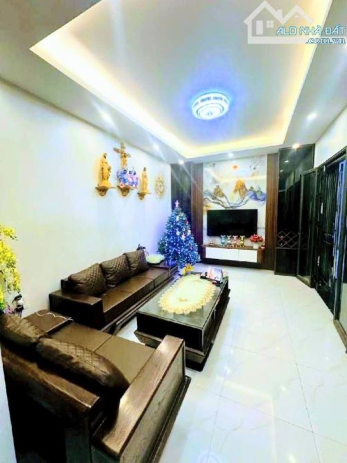 BÍCH HÒA- 1 NHÀ RA QL21B- 5 TẦNG- 40m²- FULL NỘI THẤT- HƠN 4 TỶ