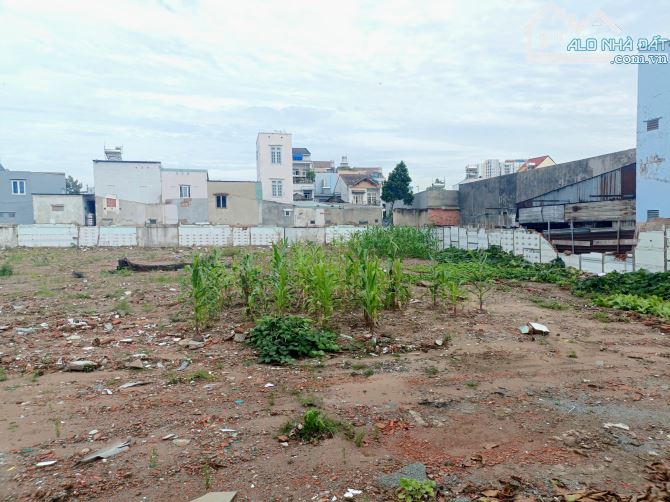 BÁN ĐẤT 2100M2 FULL THỔ CƯ GẦN PHẠM VĂN ĐỒNG THỦ ĐỨC GIÁ 110 TỶ