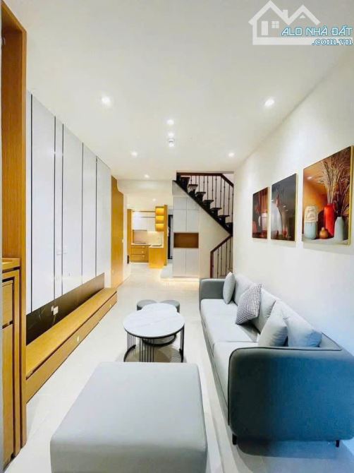 Duplex nhỉnh 5 tỷ tập thể Lò Đúc, Hai Bà Trưng, tầng 3, có sân BBQ, 110m2 3pn 2wc