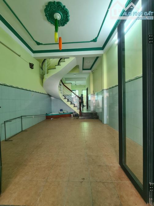 Nhà HXH Ông Ích Khiêm, Trệt 2 Lầu ST, 4PN 3WC, 4x15m, 15TR - 1