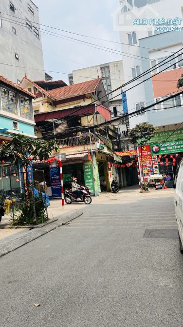 BÁN NHÀ XUÂN ĐỈNH   125M2 4 TẦNG LÔ GÓC Ô TÔ TRÁNH VÀO NHÀ   KINH DOANH SẦM UẤT   GIÁ 27 T - 1