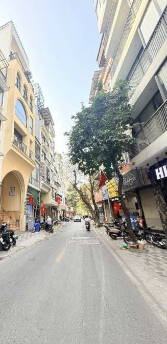 NHÀ MẶT PHỐ - YÊN PHỤ - TÂY HỒ - 85 M - 7 TẦNG - MẶT TIỀN 5.8 M - 45 TỶ SỔ ĐỎ CHÍNH CHỦ