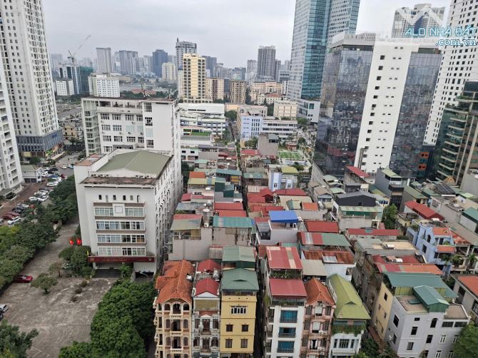 Chính chủ cần bán căn hộ KĐT Nam Trung Yên: DT 81,2m2, 2N, 2VS, full đồ, giá 6.5 tỷ có bớt