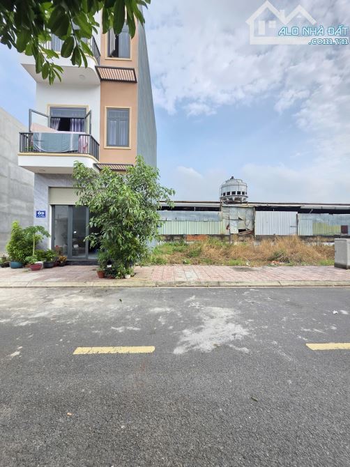 2,95Tỷ TL🔥Bán đất 71,2m2 KDC Lê Phong An Phú 1, p.An Phú, Tp.Thuận An - 2