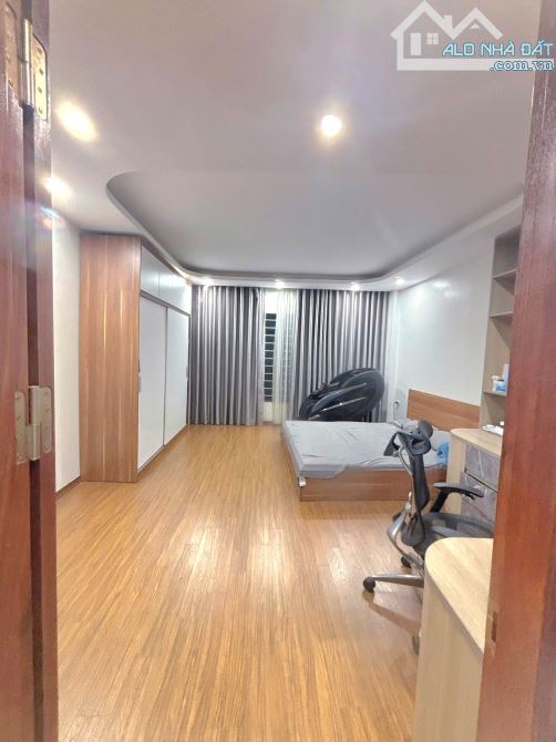 NHÀ ĐẸP VÕ THỊ SÁU – TRUNG TÂM HAI BÀ TRƯNG – Ở SƯỚNG, GIÁ TRỊ TĂNG CAO 40m2.