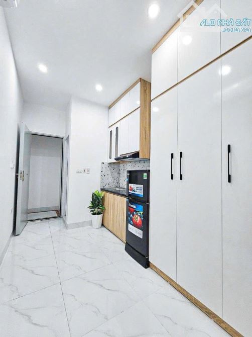 Bán CHDV KHU VỰC THANH XUÂN 78M2, 6T, MT5 ,DÒNG TIỀN1,4 TỶ/ NĂM