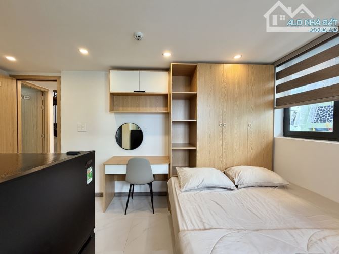 CHDV Cao cấp ngay Trung tâm Q10. Hẻm thông 3/2 - 5 tầng. 9PN. Chỉ 14,x tỷ. - 2